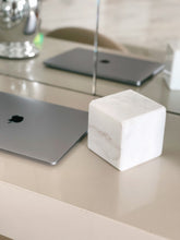 Cargar imagen en el visor de la galería, Marble Block