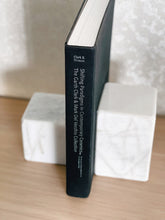 Cargar imagen en el visor de la galería, Cube Bookend Set